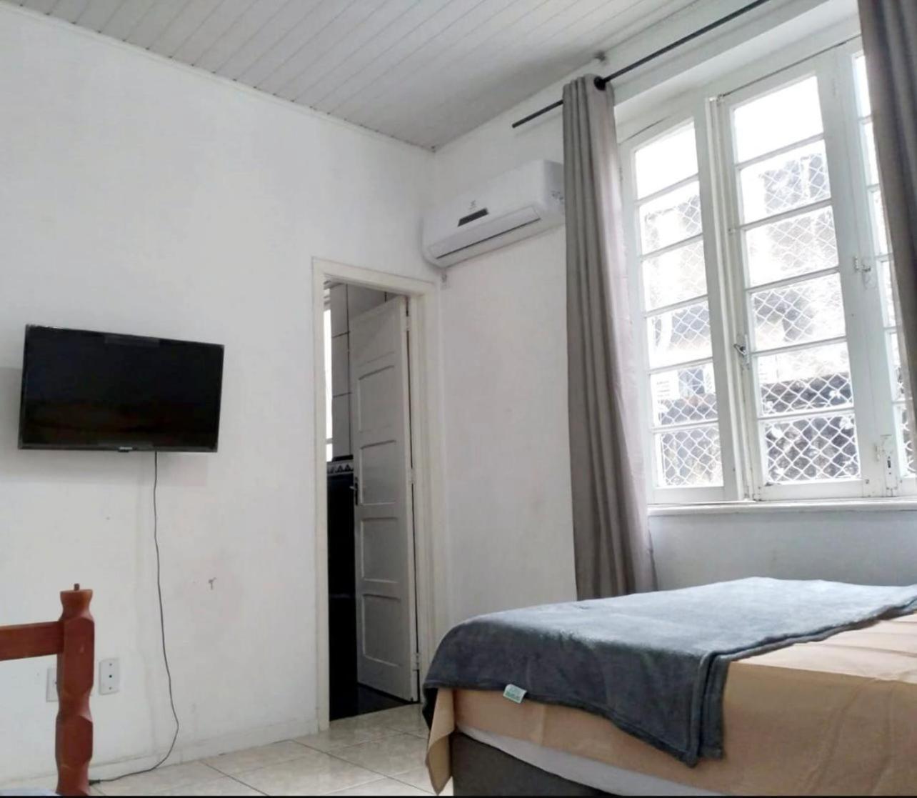 Hostel Bahia ปอร์โตอัลเลเกร ภายนอก รูปภาพ