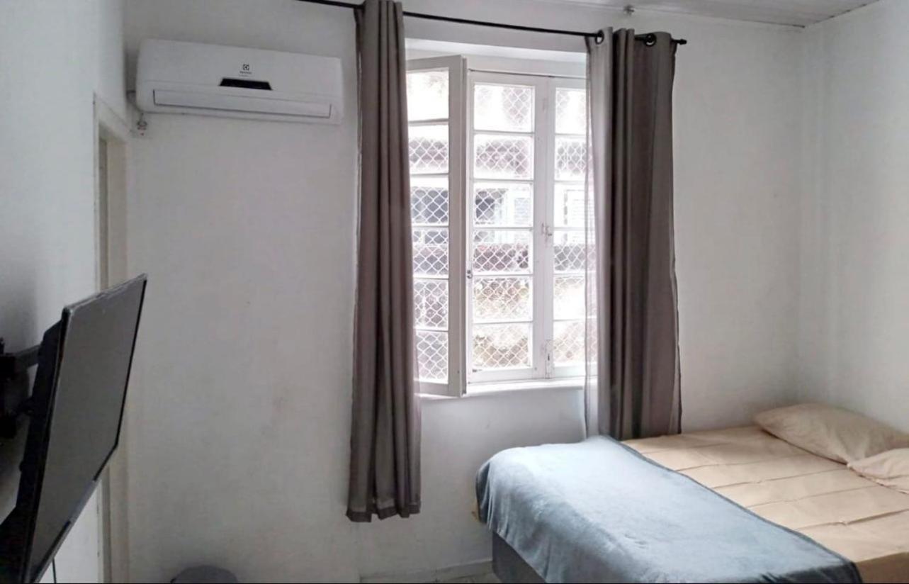 Hostel Bahia ปอร์โตอัลเลเกร ภายนอก รูปภาพ